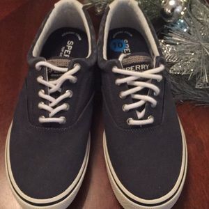 Men new sperry shoes